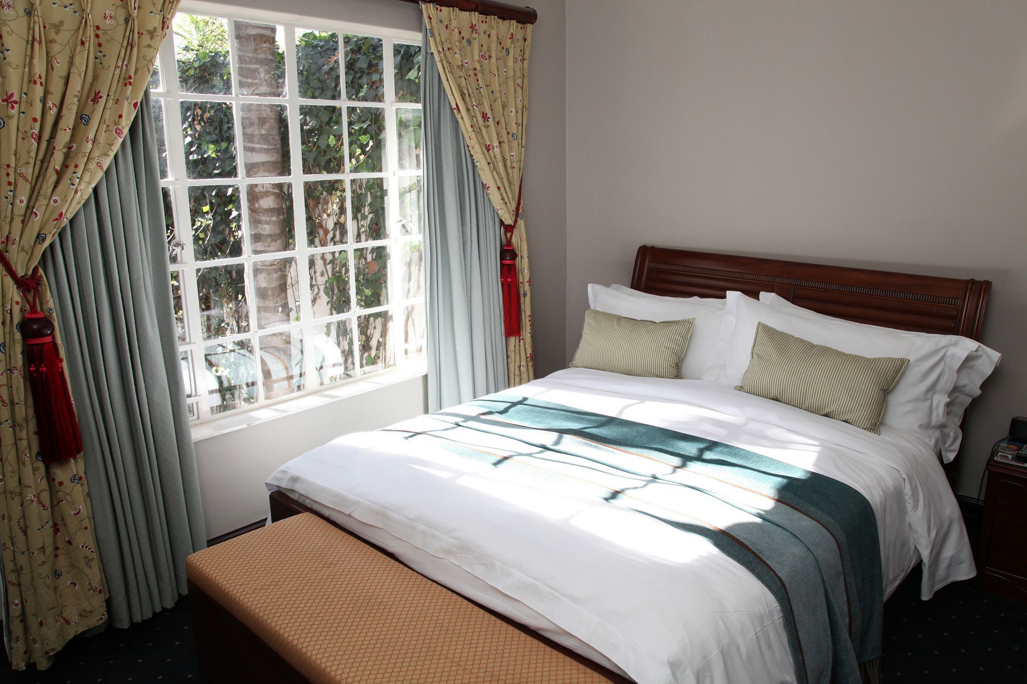 Village Ridge Boutique Stays Pretoria Bagian luar foto
