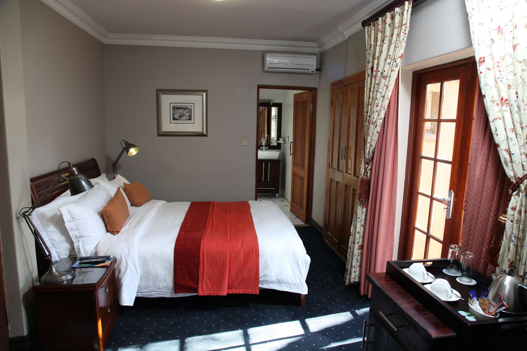 Village Ridge Boutique Stays Pretoria Bagian luar foto