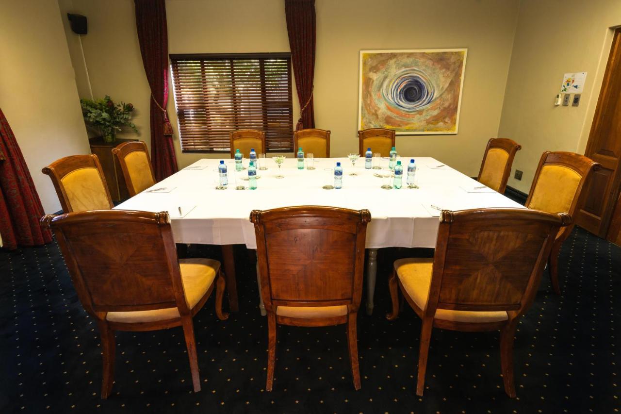 Village Ridge Boutique Stays Pretoria Bagian luar foto