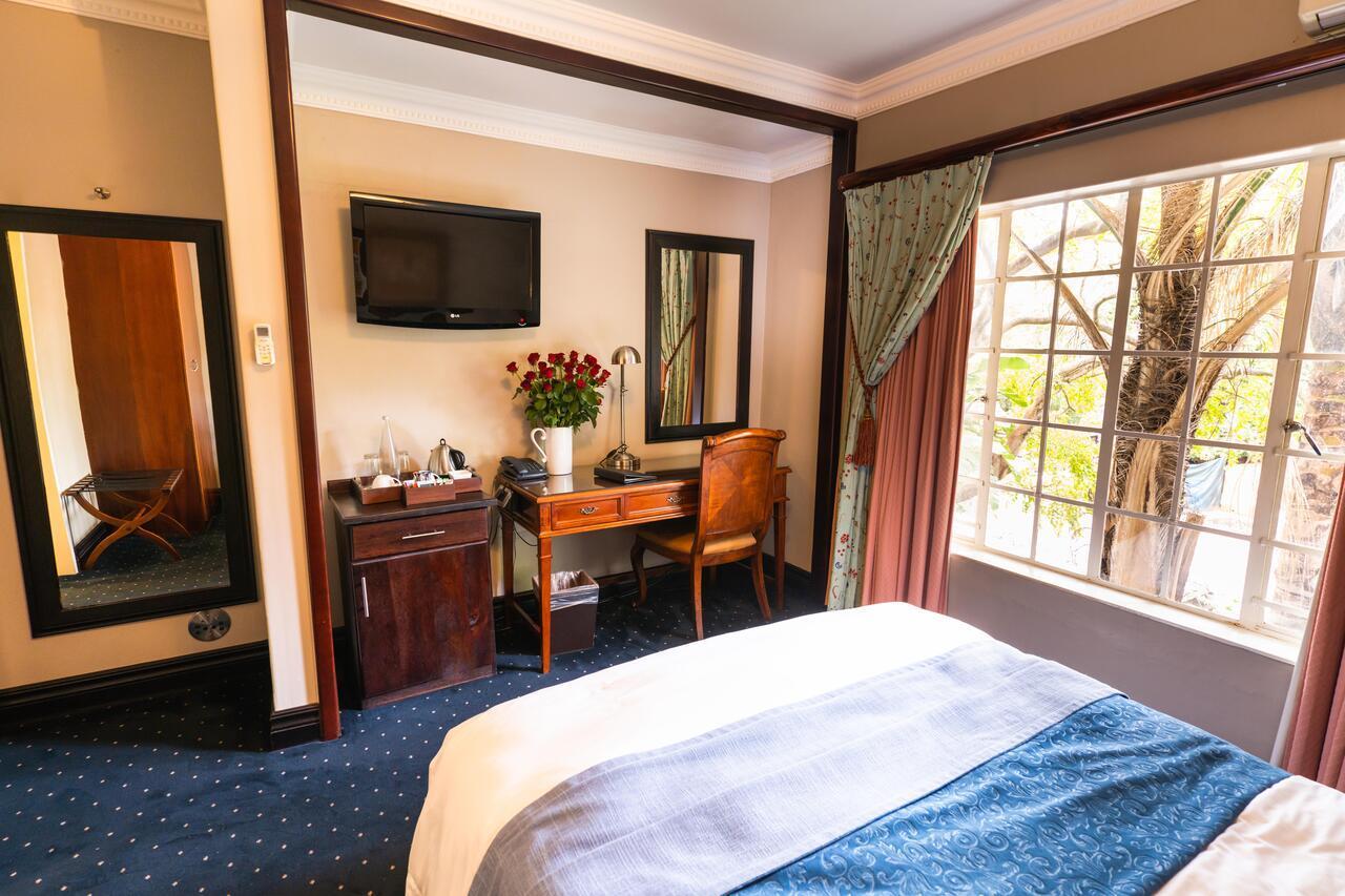 Village Ridge Boutique Stays Pretoria Bagian luar foto